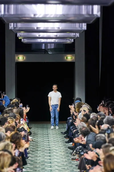 Look 39